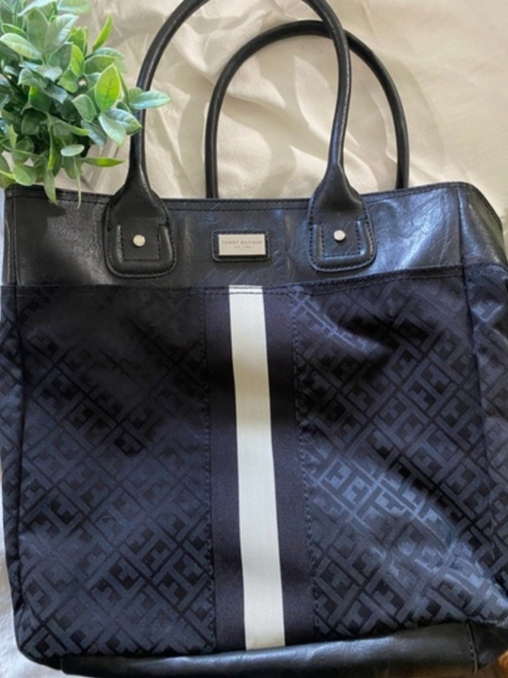 Tommy Hilfiger Black Tote with White Stripe Detail YOUR GETTING BOTH BAGS - Picture 8 of 10